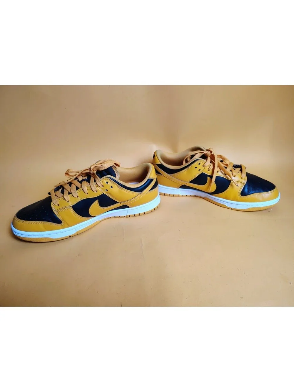 Nike Dunk Low Championship Goldenrod Yellow Black DD1391-004 Men's Size 10 Used